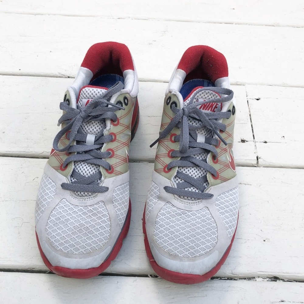 ✨ SALE ✨ Nike Sneakers 👟